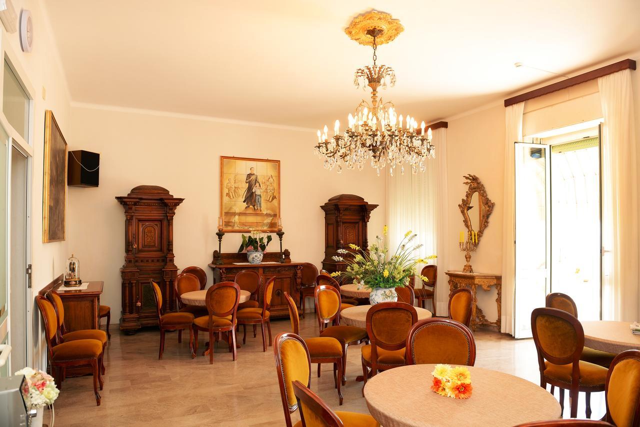 Casa Fatebenefratelli Hotel Varazze Exterior photo