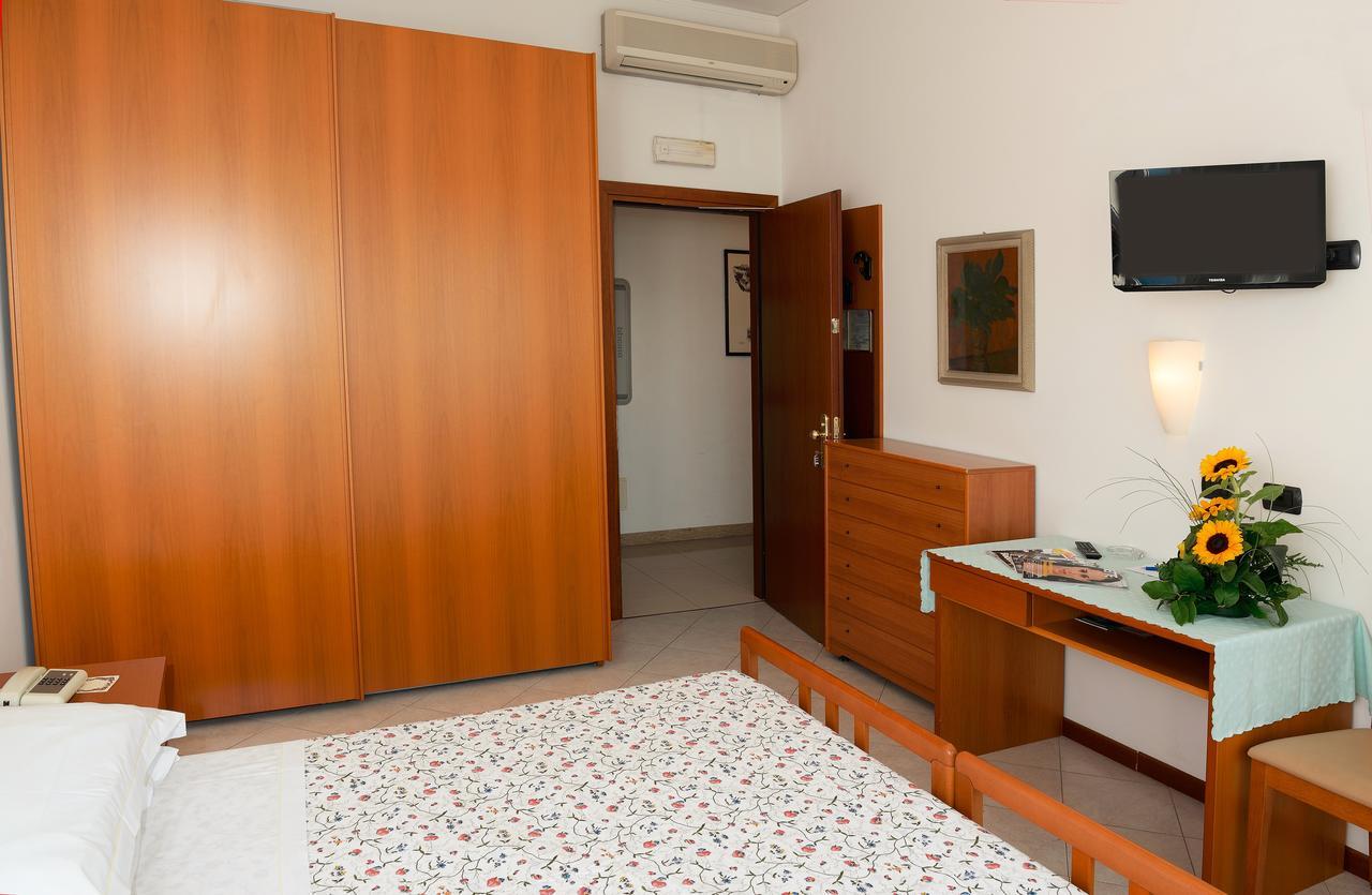 Casa Fatebenefratelli Hotel Varazze Exterior photo