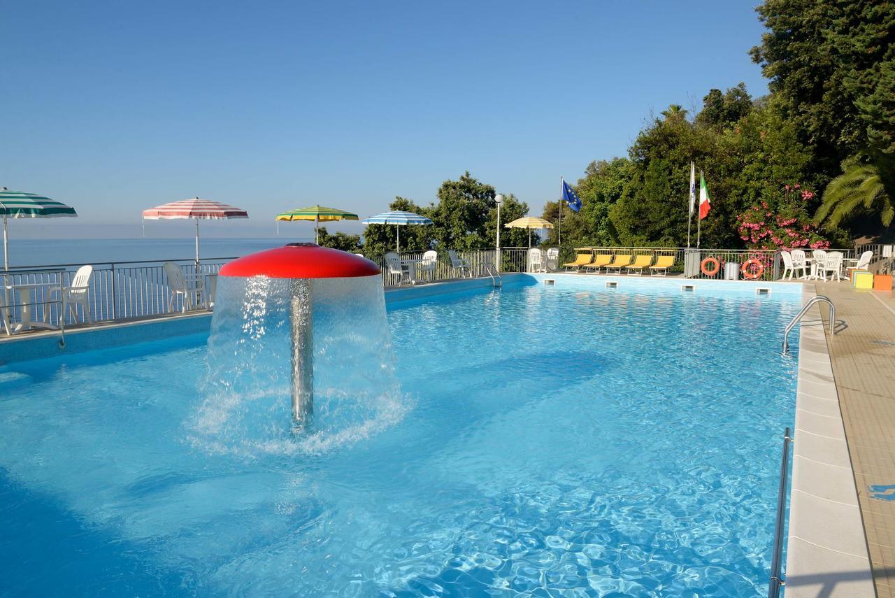 Casa Fatebenefratelli Hotel Varazze Exterior photo